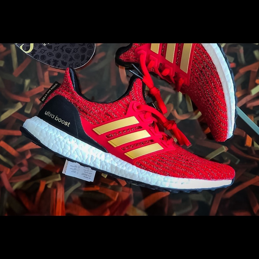Adidas sneakers size 8 women’s/ 6 men’s